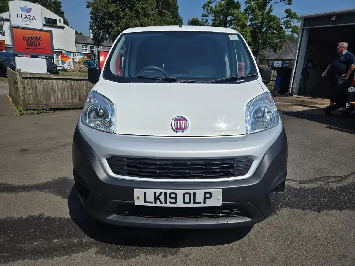 Used Fiat Fiorino 77 HP (56 kW) 2019 White MPV