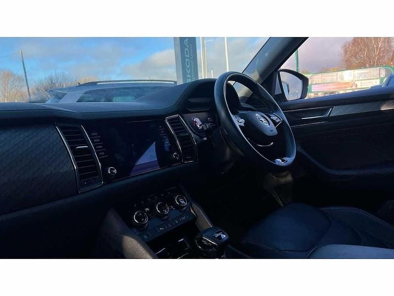 Used Skoda Kodiaq SE L Executive 147 HP (108 kW) 2024 White SUV