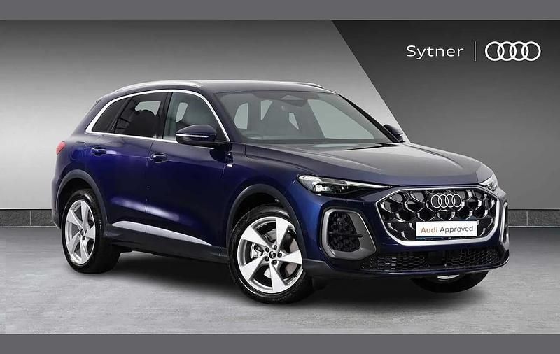 Blue Used 2025 Audi Q5 S-Line SUV | £47,750 - Image 1/4