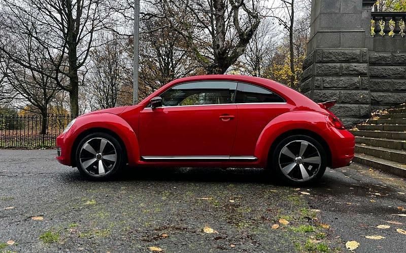 Used VW Beetle Sportline 220 HP (161 kW) 2016 Red Hatchback
