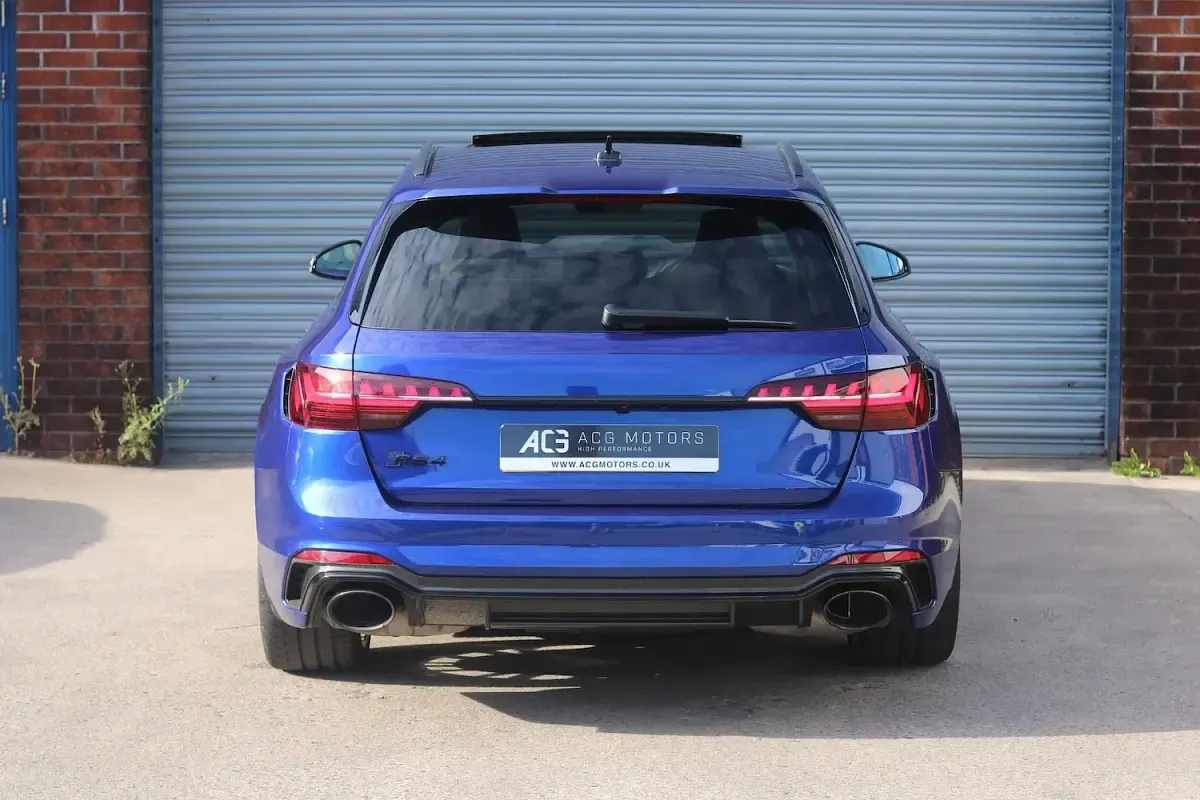 Used Audi RS4 Advanced 450 HP (330 kW) 2021 Blue Estate
