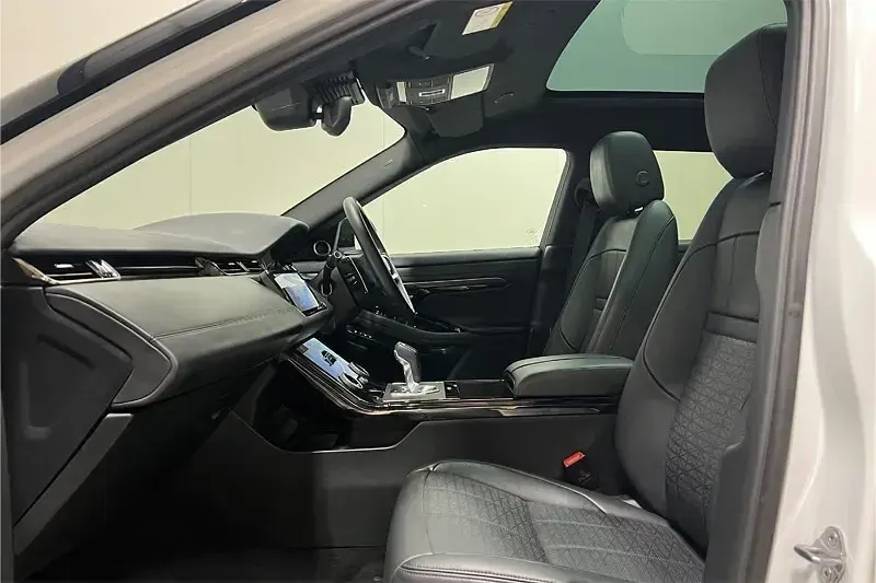 Used Land Rover Range Rover evoque HSE Dynamic 204 HP (150 kW) 2023 White SUV