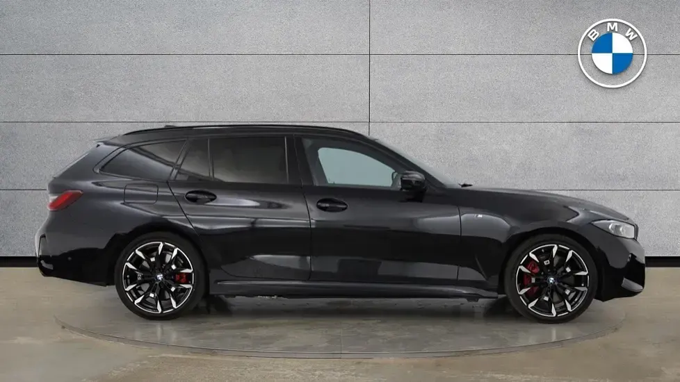Used BMW 330 M Sport 288 HP (211 kW) 2025 Black Estate