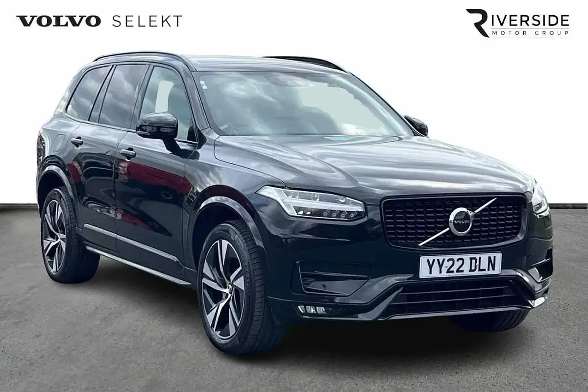 Used Volvo XC90 R-Design 235 HP (172 kW) 2022 Onyx black SUV