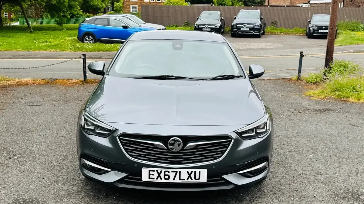 Used Vauxhall Insignia Elite 136 HP (100 kW) 2017 Grey Hatchback