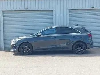 Used Kia Ceed 114 HP (83 kW) 2019 Grey Hatchback