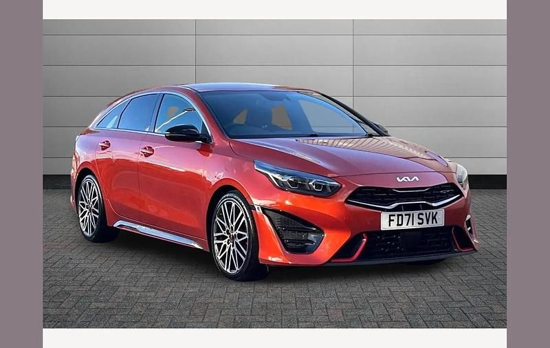 Orange Used 2022 Kia ProCeed 2 Hatchback | £17,495 (A bit pricey) - Image 1/2