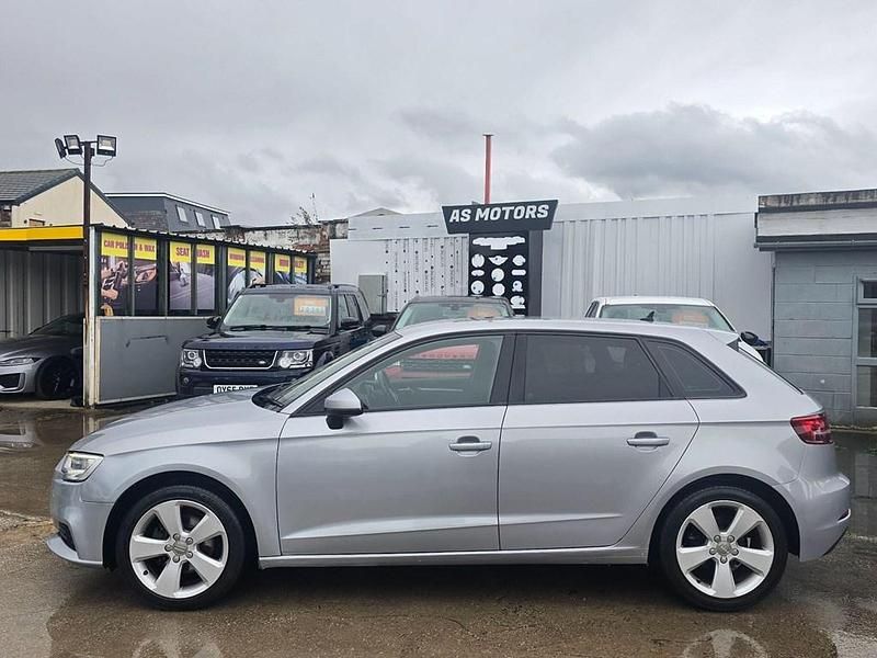 Used Audi A3 Sportback Design 150 HP (110 kW) 2019 Silver Hatchback