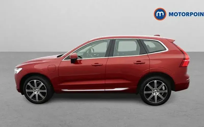 Begagnad Volvo XC60 Inscription 390 HK (286 kW) 2019 Röd SUV
