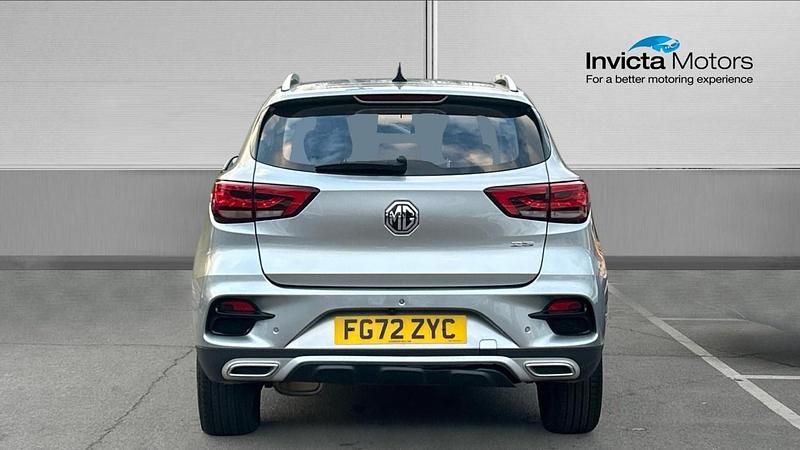 Used MG ZS Exclusive 106 HP (77 kW) 2022 Silver Hatchback