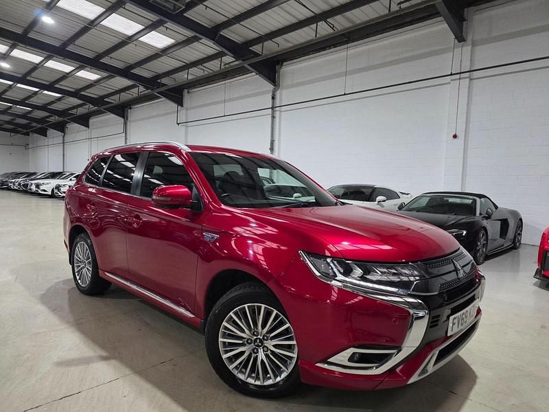 Used Mitsubishi Outlander P-HEV 2019 Red Estate