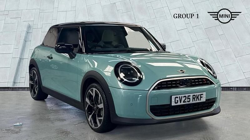 Green Used 2025 Mini Cooper S Hatch Hatchback | £26,395 (Fair price) - Image 1/4