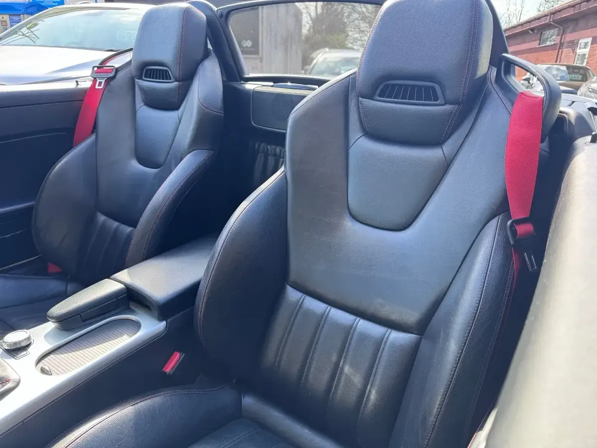 Used Mercedes SLK250 AMG 2015 White Cabriolet