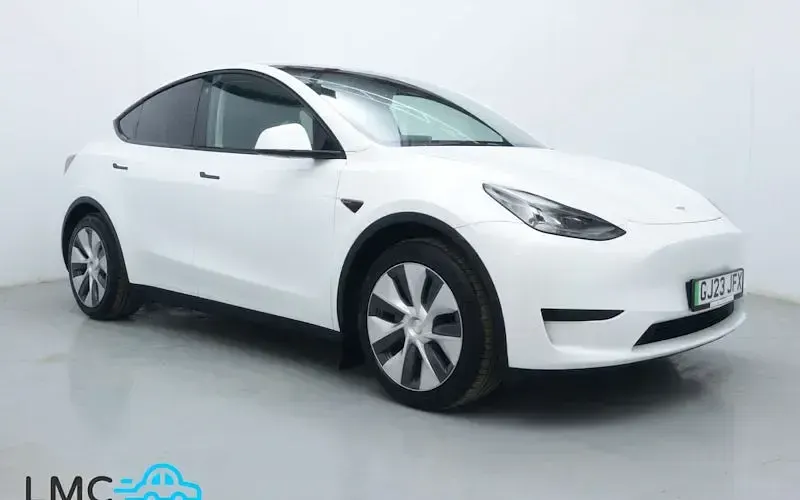 Begagnad Tesla Model Y RWD 254 kW (346 HK) 2023 SUV