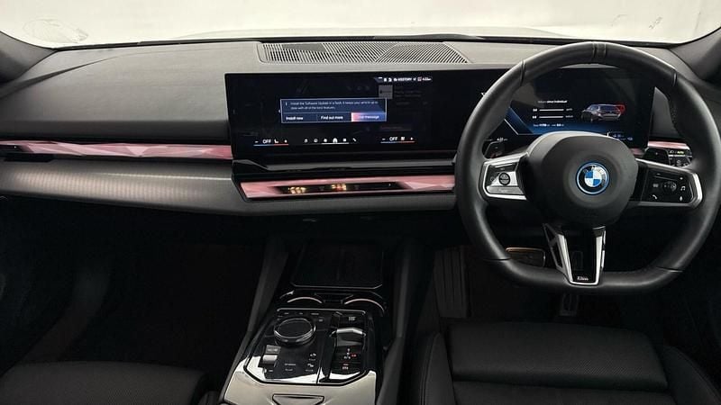 Used BMW 530e M Sport 295 HP (216 kW) 2025 Grey Estate