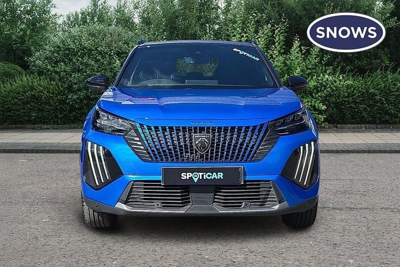 Second-hand Peugeot 2008 GT 131 CP (96 kW) 2023 Albastru SUV