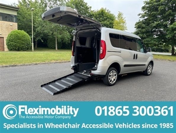 Silver Used 2018 Fiat Doblò Easy MPV | £8,750 (Good price) - Image 1/1