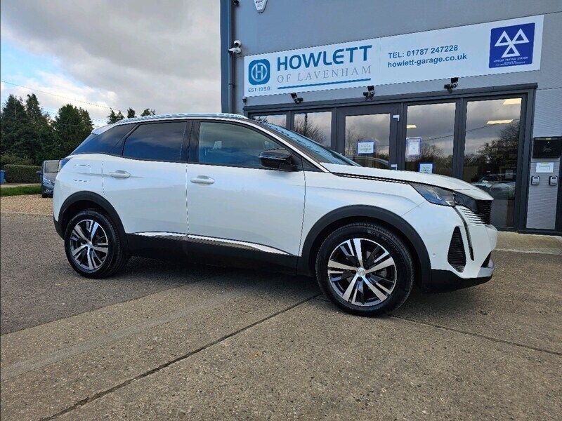 White Used 2023 Peugeot 3008 Allure+ Hatchback | £22,995 (Fair price) - Image 1/4