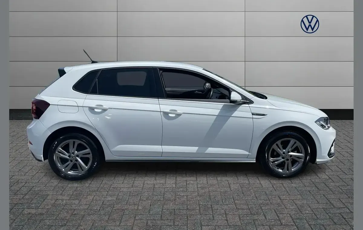 Used VW Polo R-line 95 HP (69 kW) 2024 White Hatchback