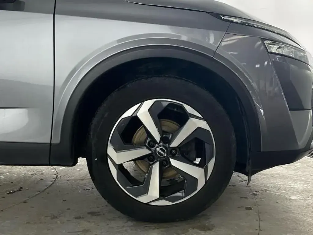 Used Nissan Qashqai N-Connecta 140 HP (102 kW) 2023 Grey SUV