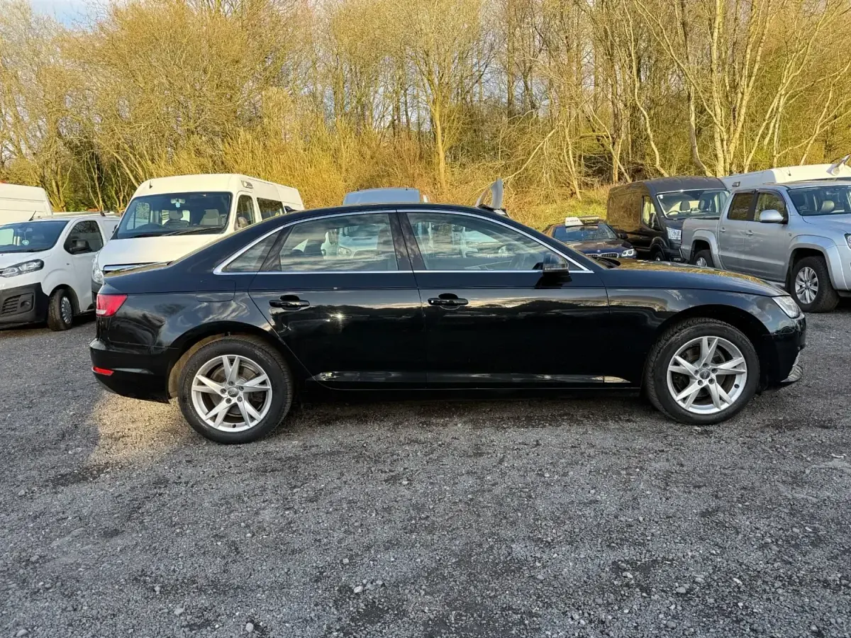 Usado Audi A4 Sport 252 HP (185 kW) 2017 Preto Sedan