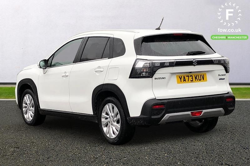 Used Suzuki SX4 129 HP (94 kW) 2024 White Hatchback