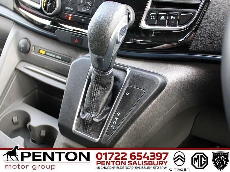 Used Ford Tourneo Active 170 HP (125 kW) 2023 Black MPV