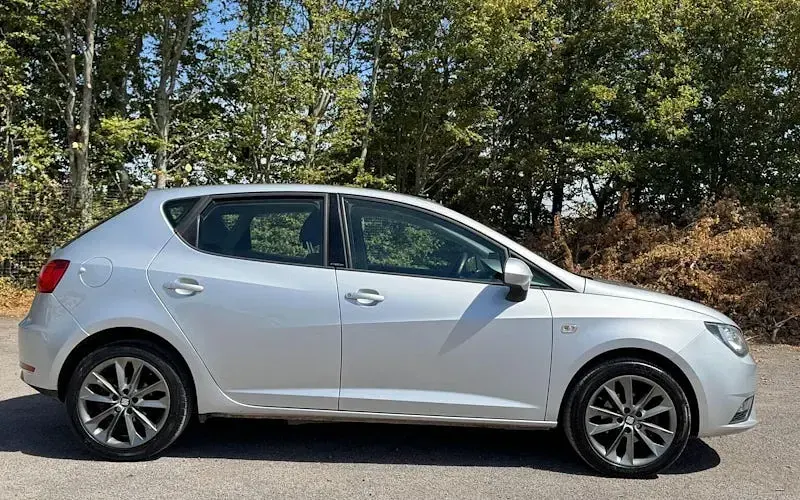 Used Seat Ibiza I-Tech 105 HP (77 kW) 2015 Silver Hatchback