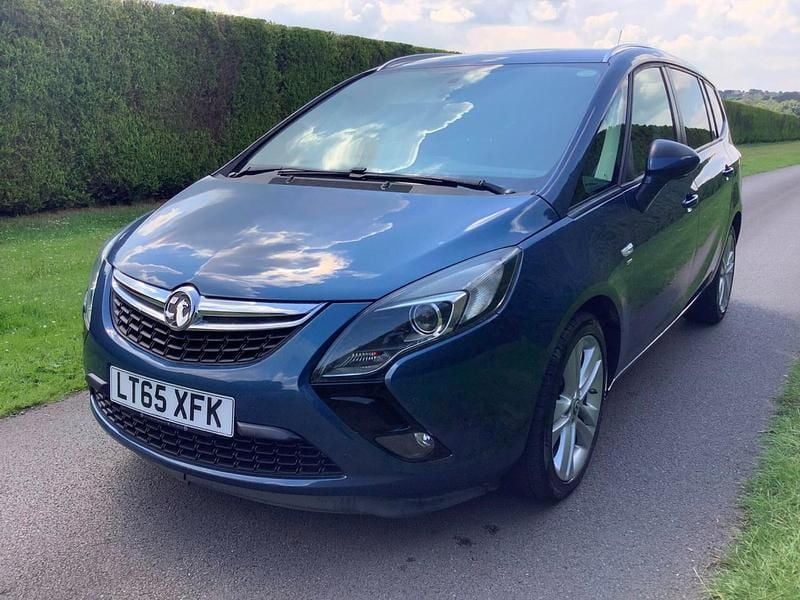 Used Vauxhall Zafira SRi 140 HP (102 kW) 2015 Blue MPV