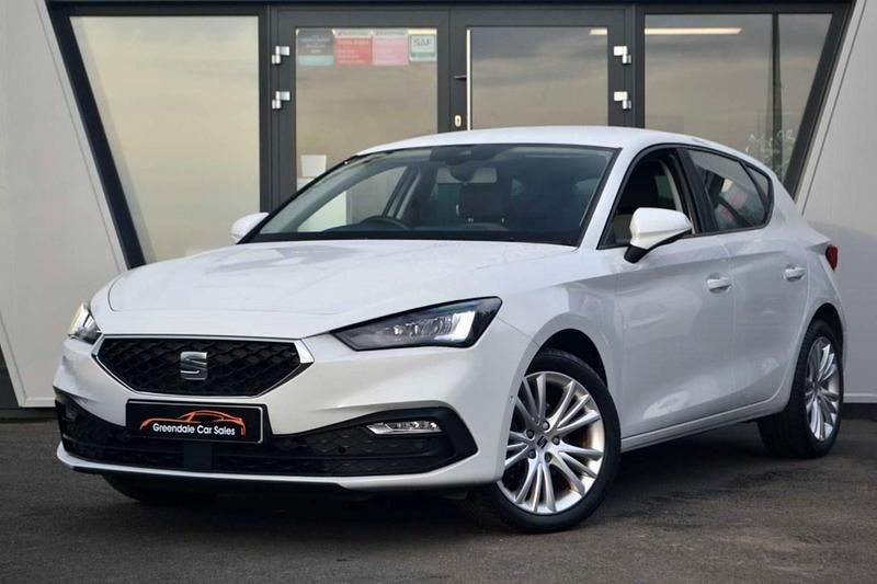 White Used 2021 Seat Leon SE Dynamic Hatchback | £12,075 (Good price) - Image 1/4