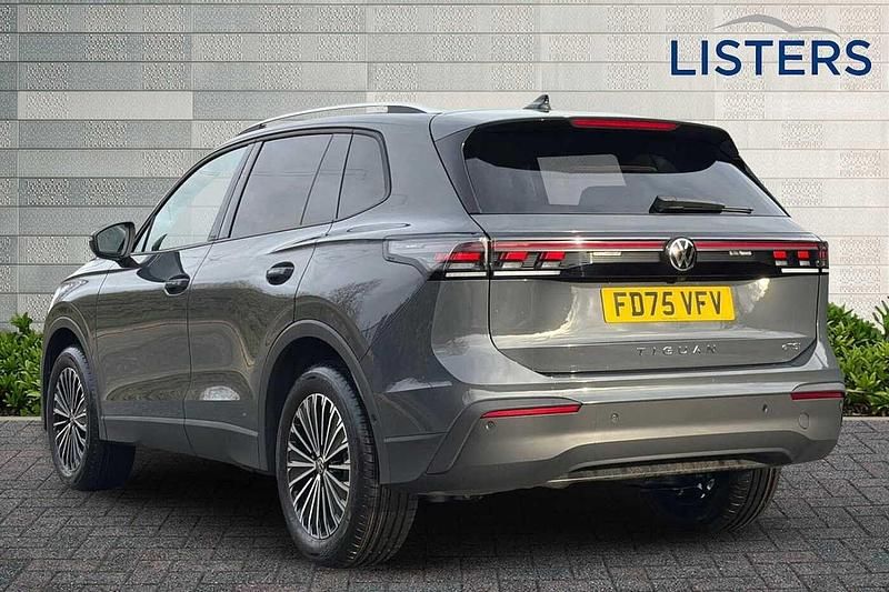 New VW Tiguan Match 130 HP (95 kW) 2025 Dolphin grey SUV