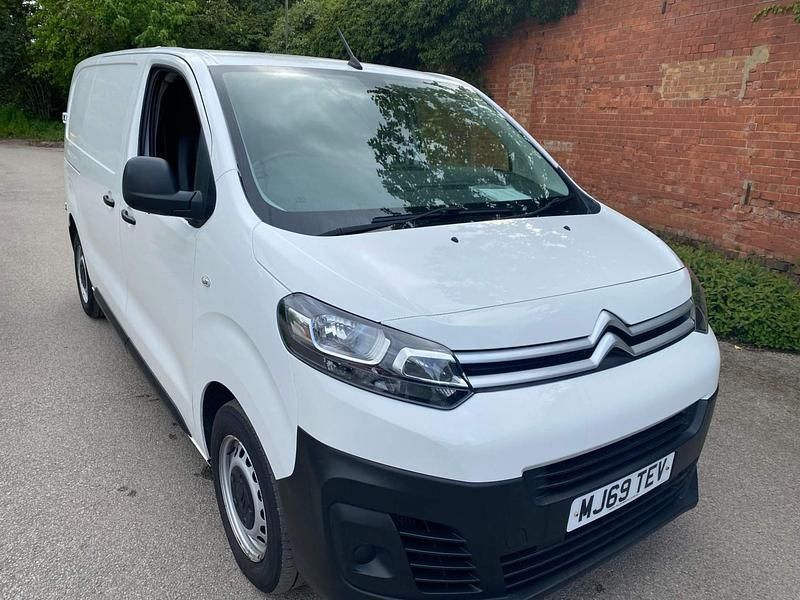 Used Citroën Dispatch 2019 White MPV