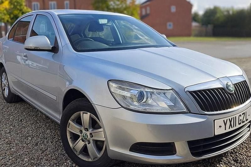 Silver Used 2011 Skoda Octavia SE Hatchback | £2,795 (Good price) - Image 1/1