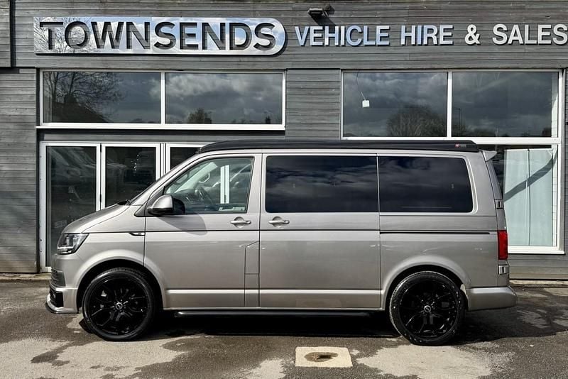 Begagnad VW Transporter Highline 2018 Beige Van
