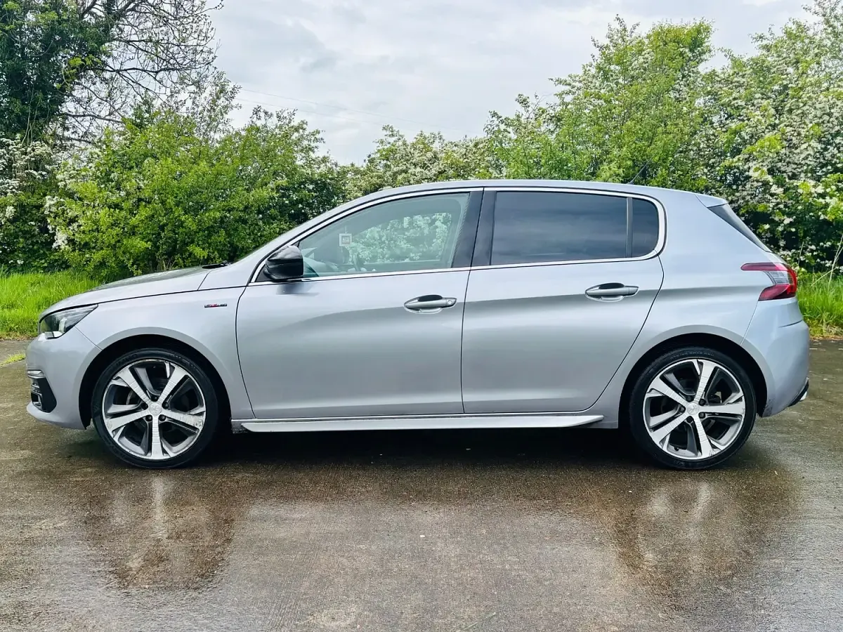 Used Peugeot 308 GT-line 130 HP (95 kW) 2018 Grey Hatchback