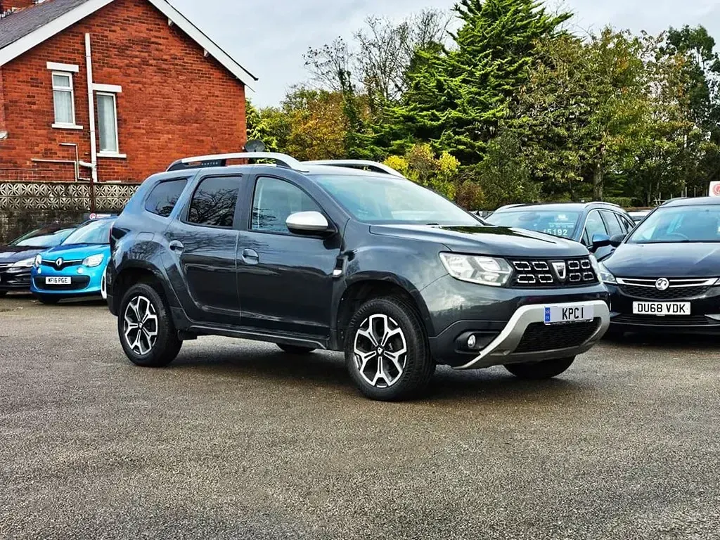 Usado Dacia Duster Prestige 115 HP (84 kW) 2019 Cinzento SUV
