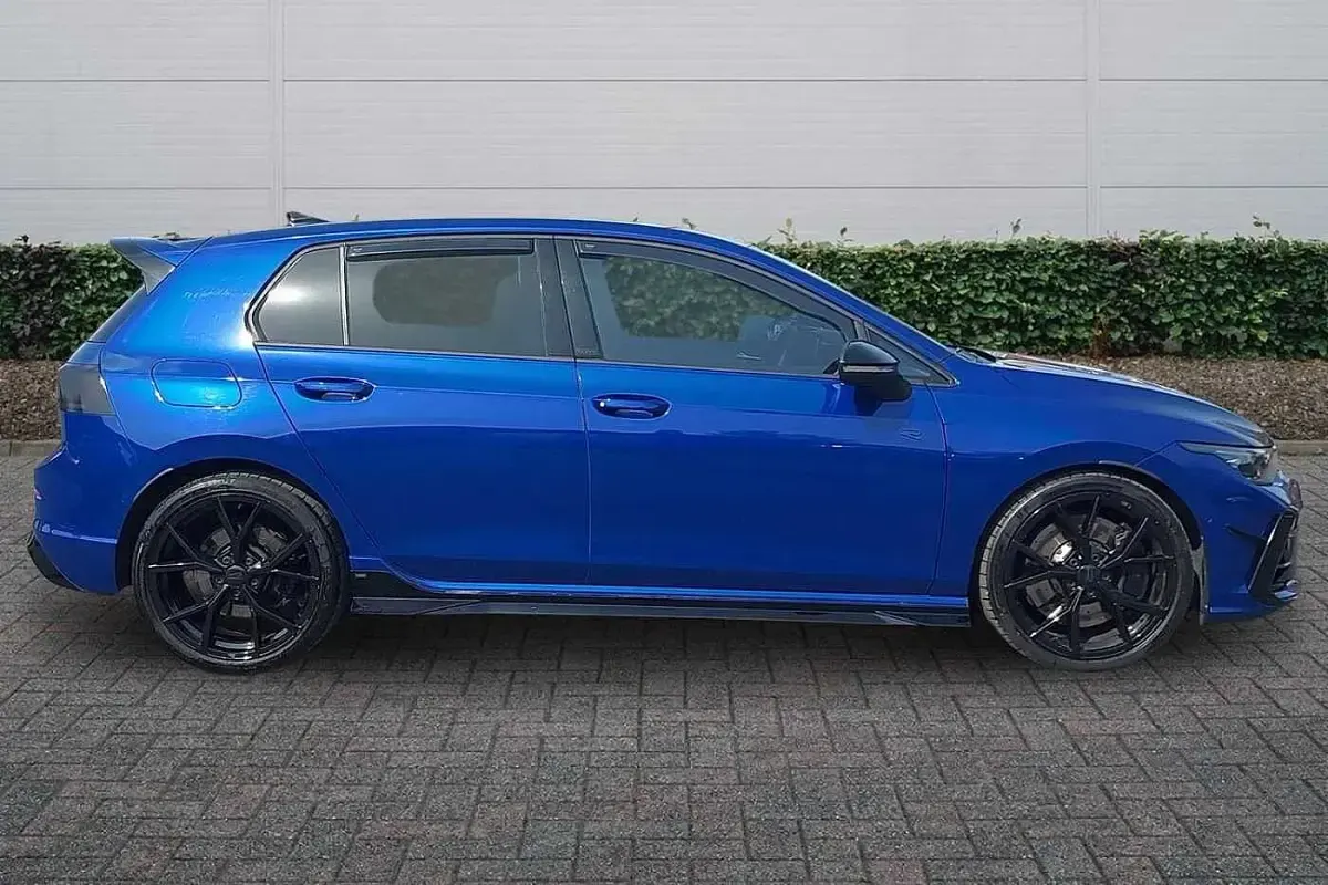 Used VW Golf VIII Black Edition 333 HP (244 kW) 2025 Blue Hatchback