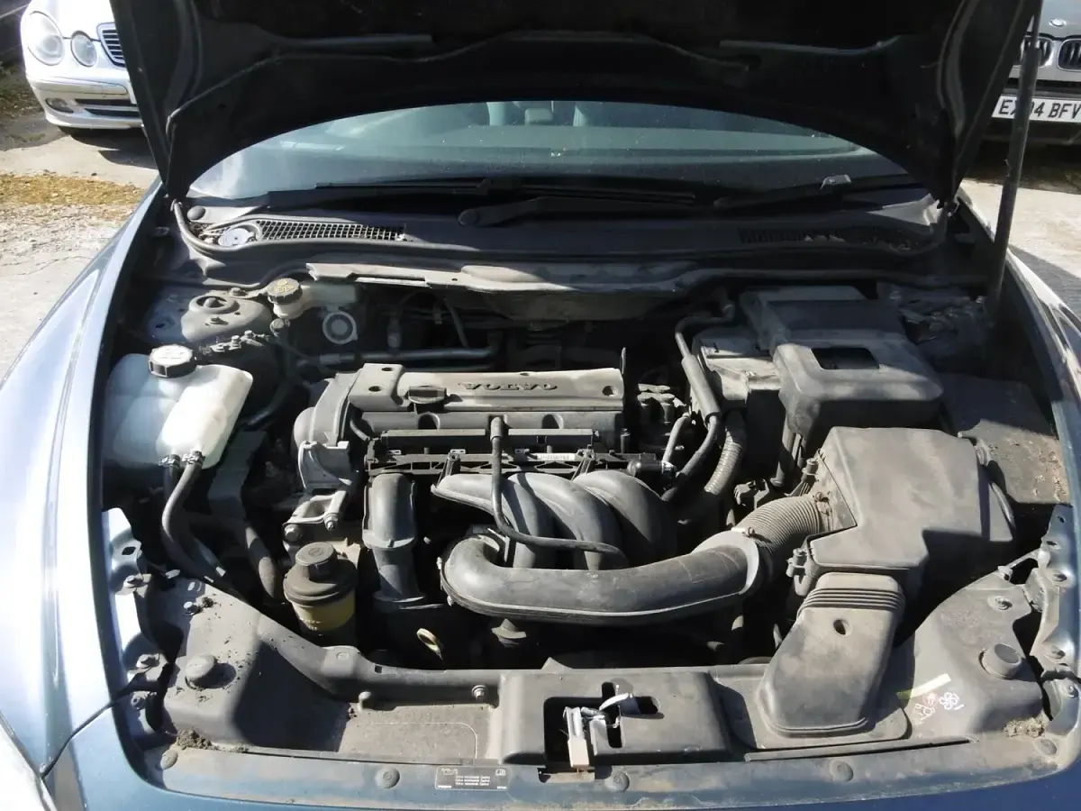 Used Volvo C30 100 HP (73 kW) 2010 Blue Hatchback