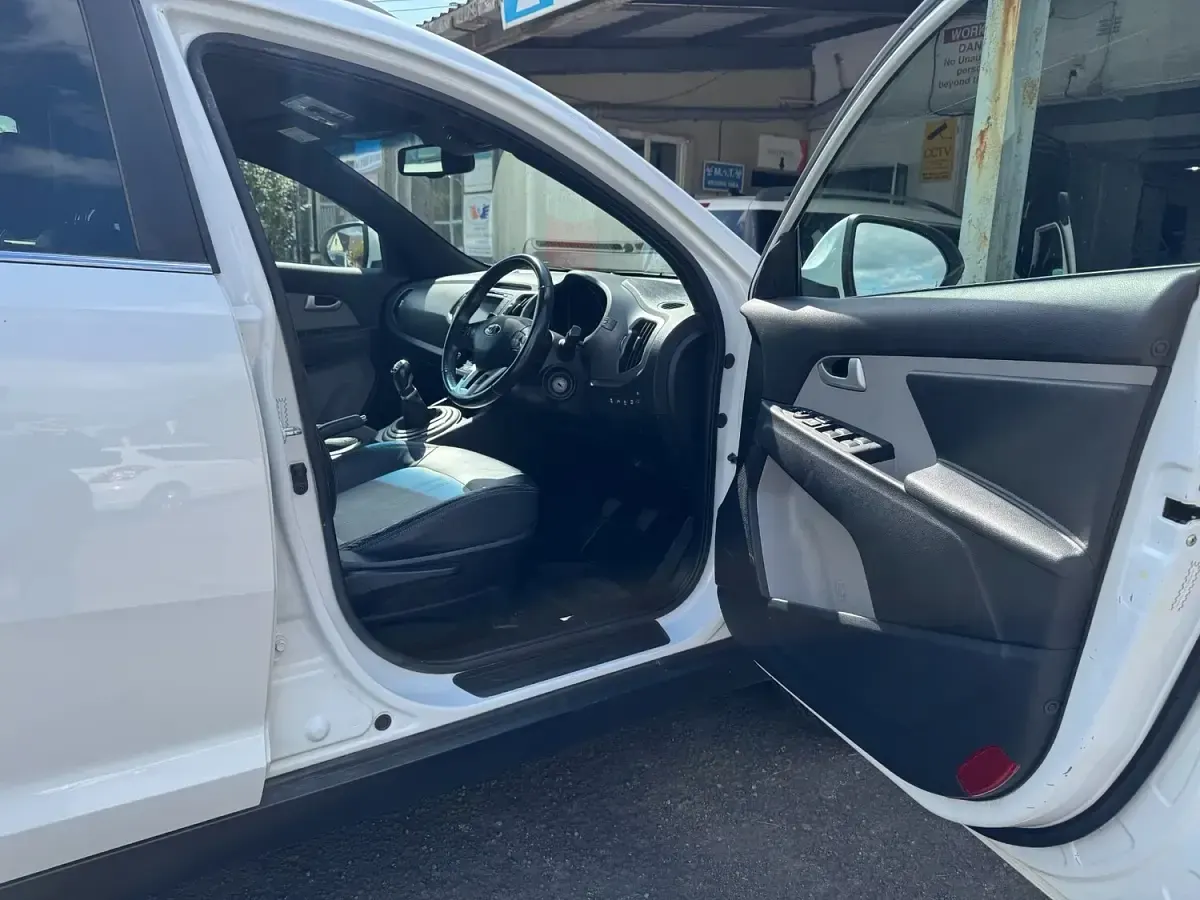 Used Kia Sportage 2016 White SUV