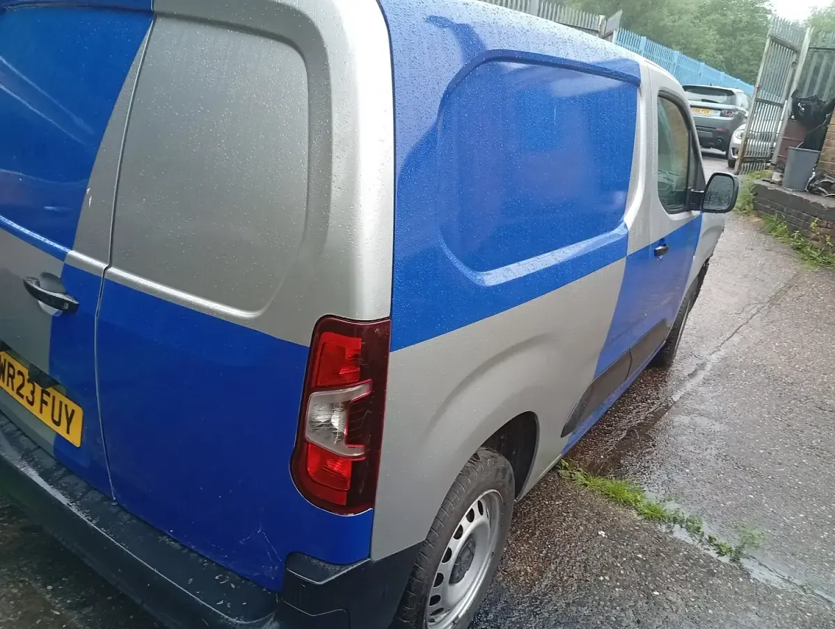 Used Vauxhall Combo 100 HP (73 kW) 2023 White MPV