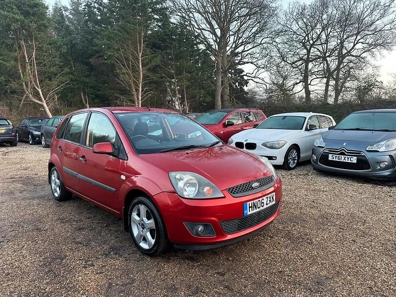 Red Used 2006 Ford Fiesta Hatchback | £1,195 (Good price) - Image 1/3