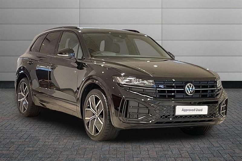 New VW Touareg Edition 286 HP (210 kW) 2026 Black SUV
