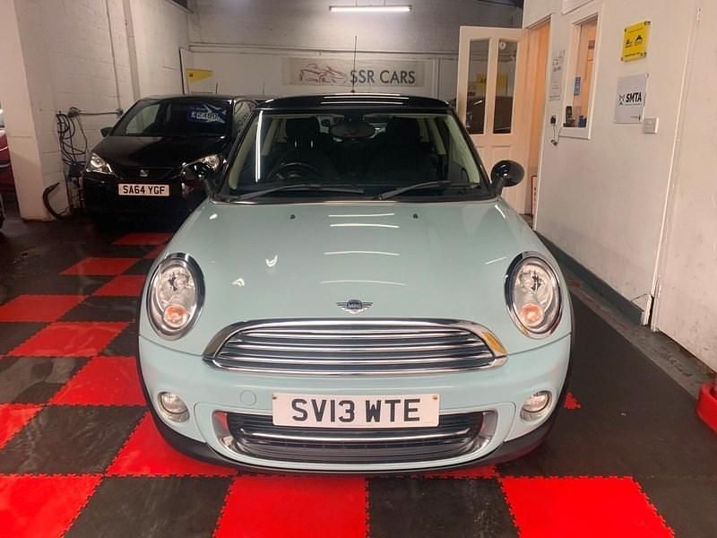 Used Mini Cooper Hatch 122 HP (89 kW) 2013 Blue Hatchback