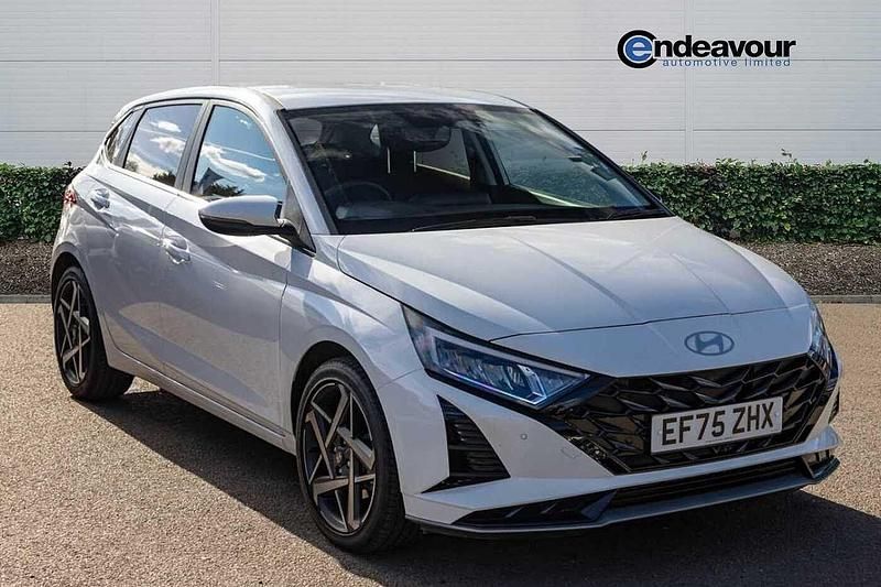 New Hyundai i20 100 HP (73 kW) 2025 White Hatchback