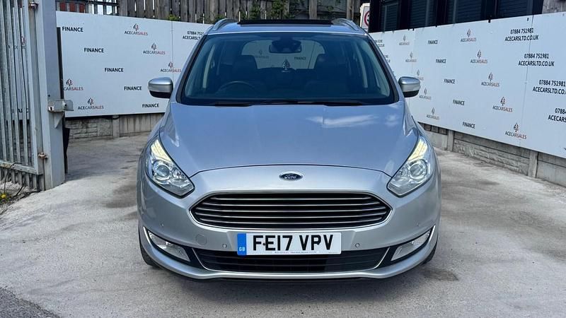 Gebraucht Ford Galaxy Titanium X 180 PS (132 kW) 2017 Silber Van / Kleinbus