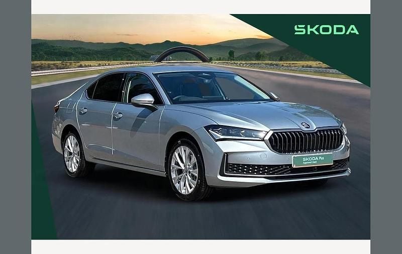 Silver New 2025 Skoda Superb SE L Hatchback | £32,670 (Good price) - Image 1/4