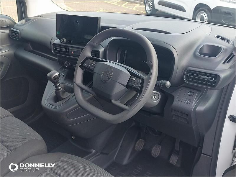 Novo Citroën Berlingo 101 HP (74 kW) 2025 Branco Monovolume
