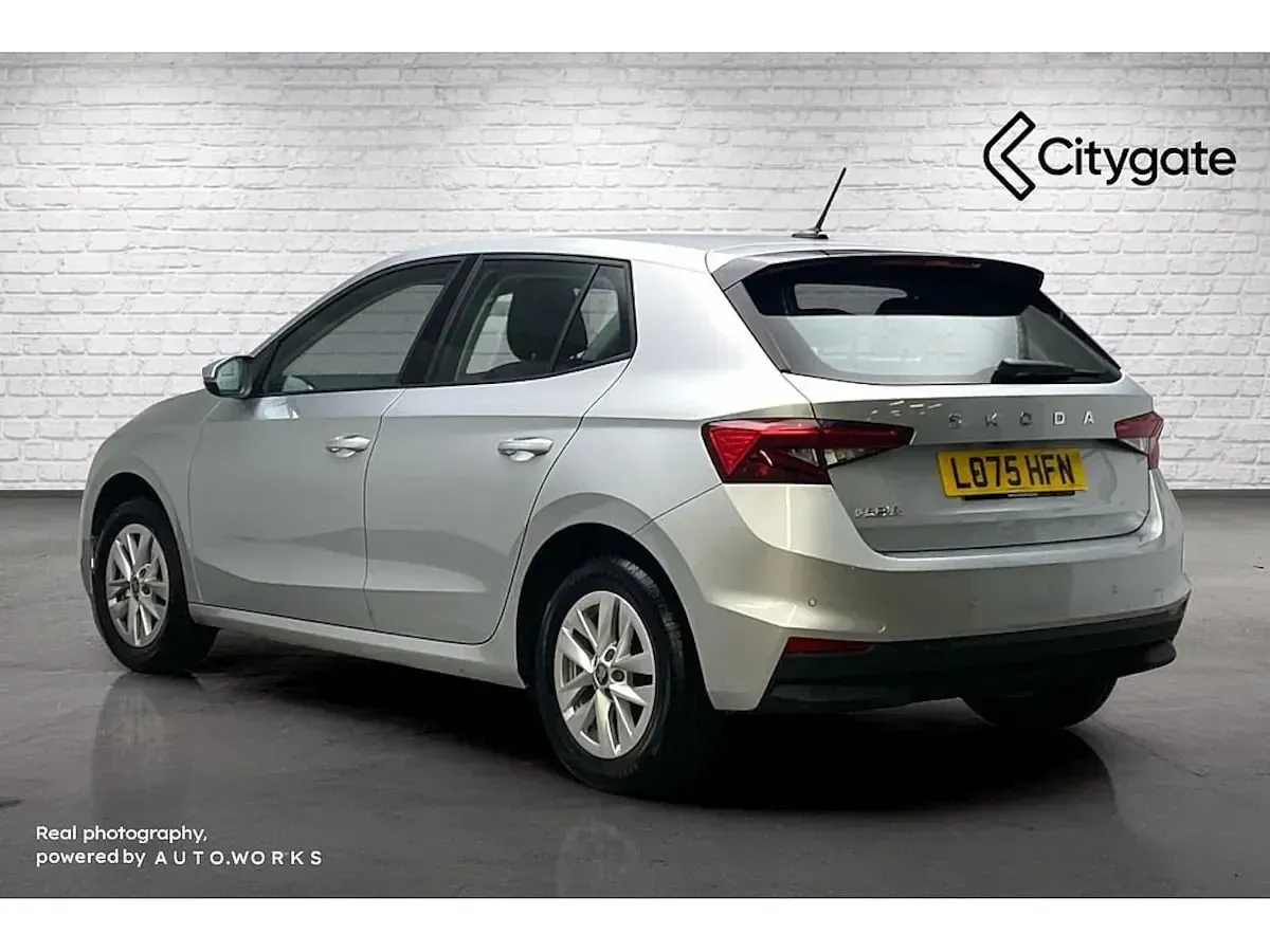Used Skoda Fabia SE 79 HP (58 kW) 2026 Brilliant silver metallic Hatchback