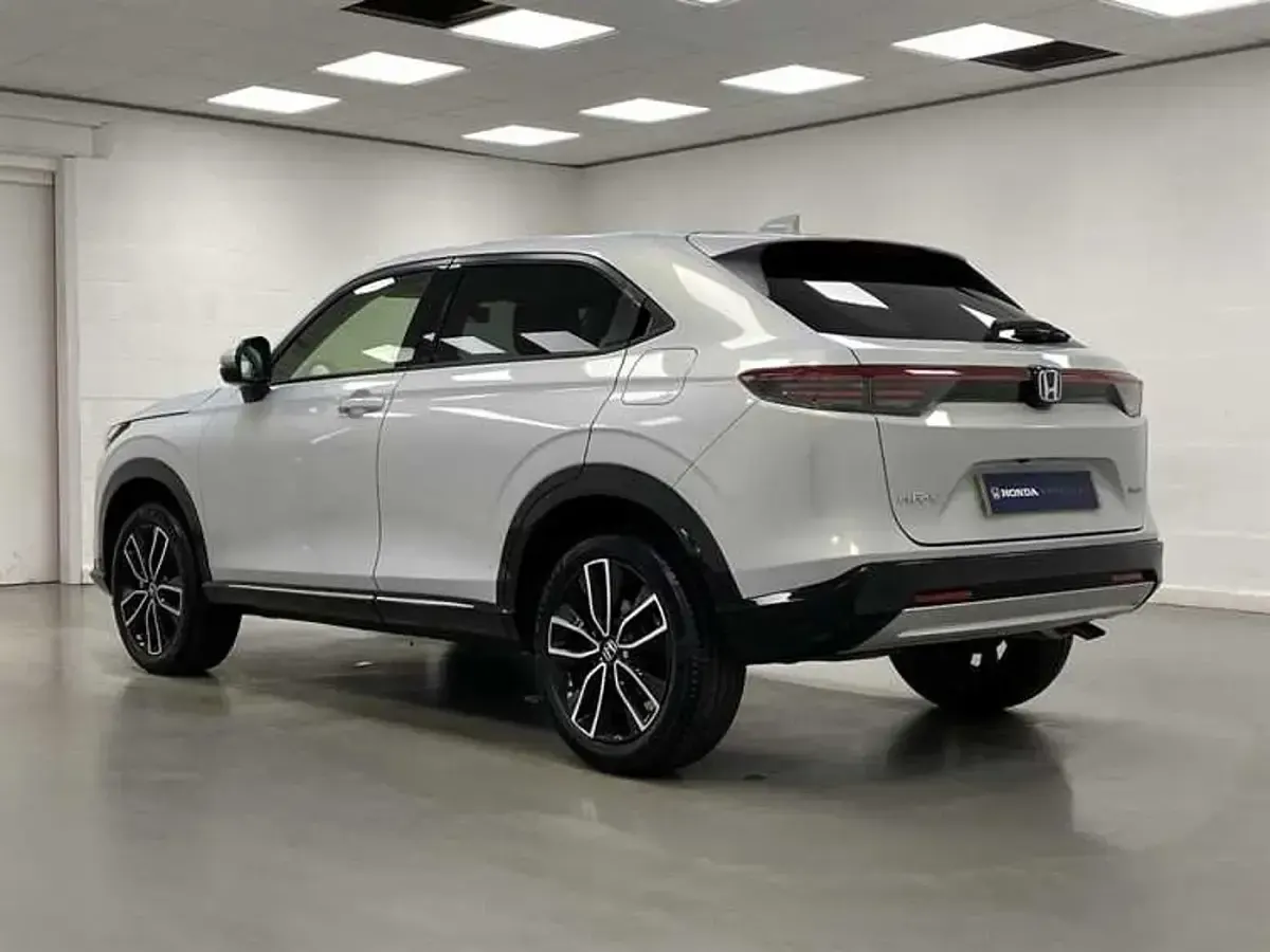 Used Honda HR-V Advance 129 HP (94 kW) 2025 White SUV