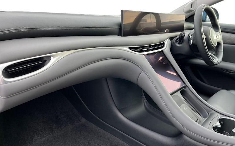 New MG IM5 300 kW (408 HP) 2025 Hatchback